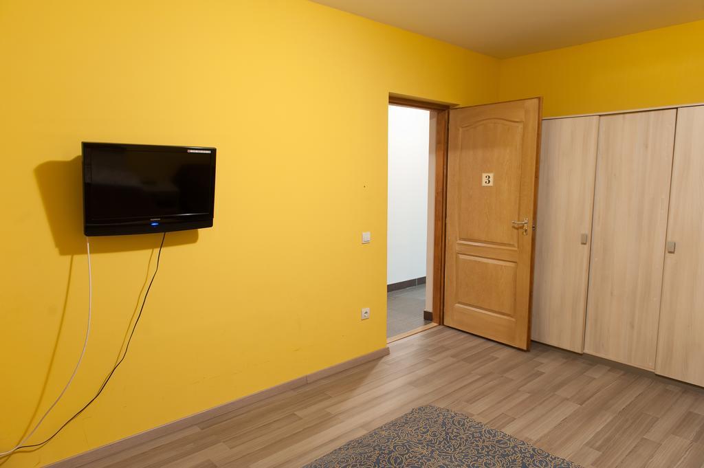Farkasverem Vendeghaz Hotell Nyírtura Rum bild