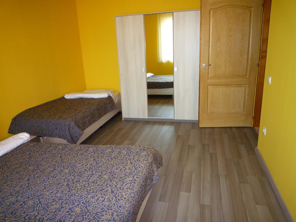 Farkasverem Vendeghaz Hotell Nyírtura Exteriör bild